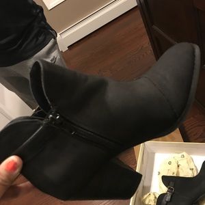 Black restricted boots